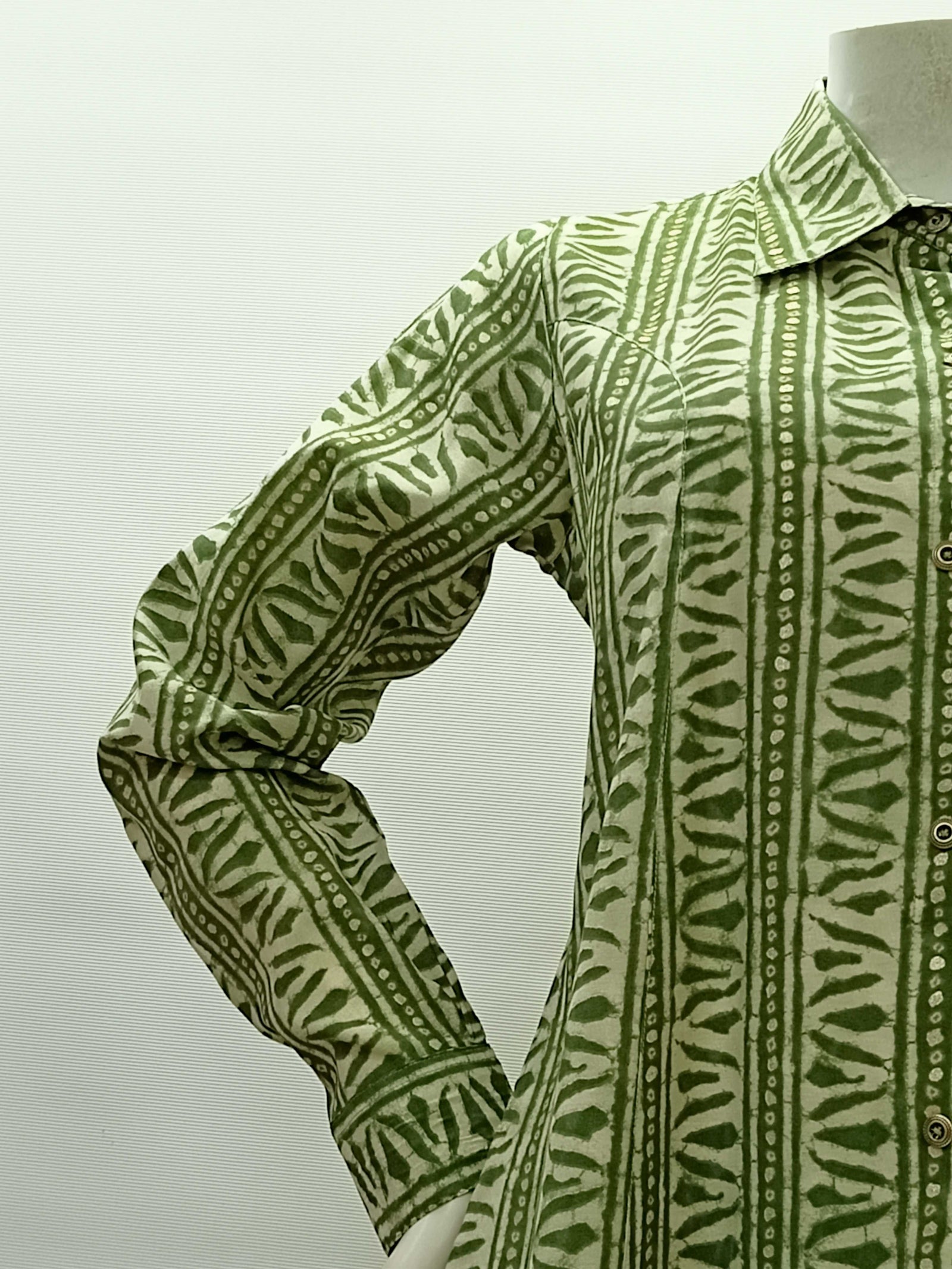Keoshaa Printed Green Colour Shirt Collar Tunic Top